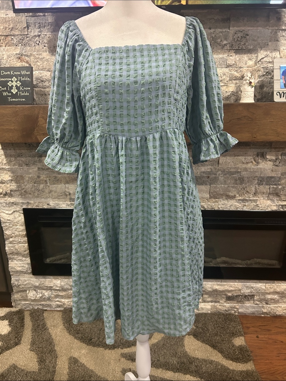 Heyday twenty second plaid Square-Neck Midi Dress with Puff Sleeves. NWT size S